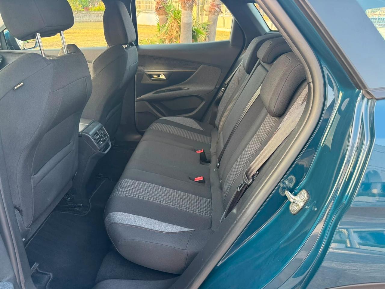 Peugeot 3008 1.5Hdi Aziendale