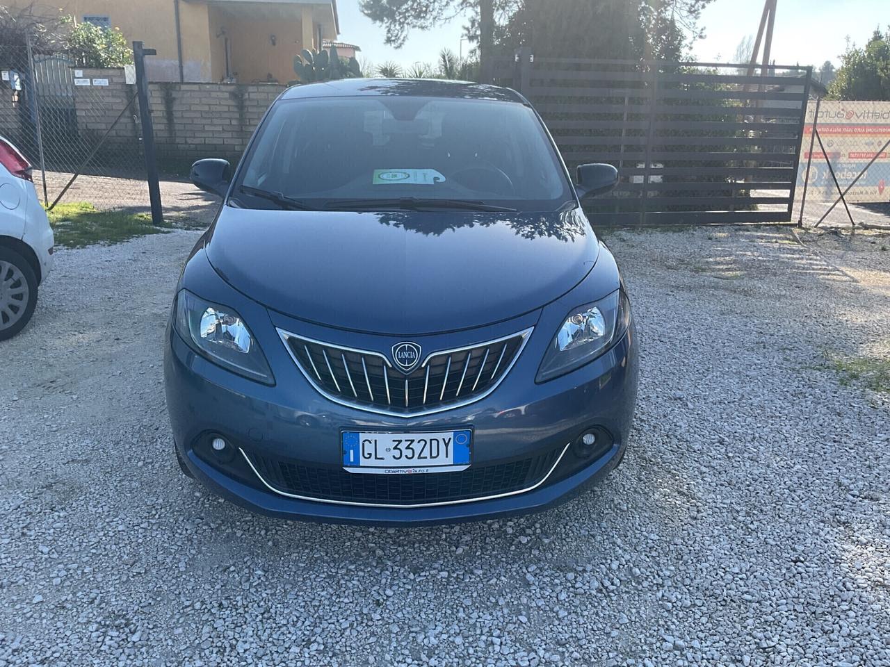 Lancia Ypsilon 1.0 FireFly 5 porte Hybrid Ecochic Gold