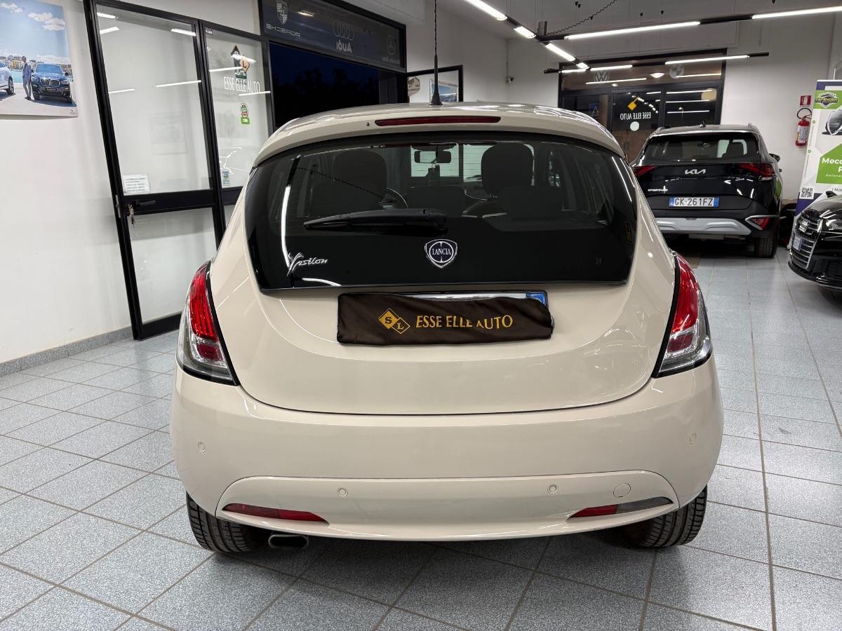 LANCIA Ypsilon 1.2 69 CV 5p. Platinum