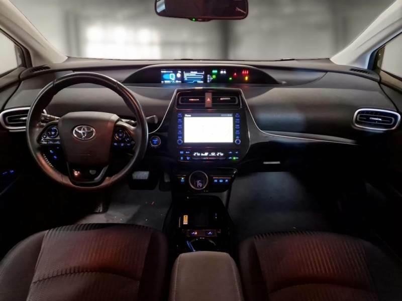 TOYOTA PRIUS PLUG-IN HYBRID 5 PORTE BERLINA