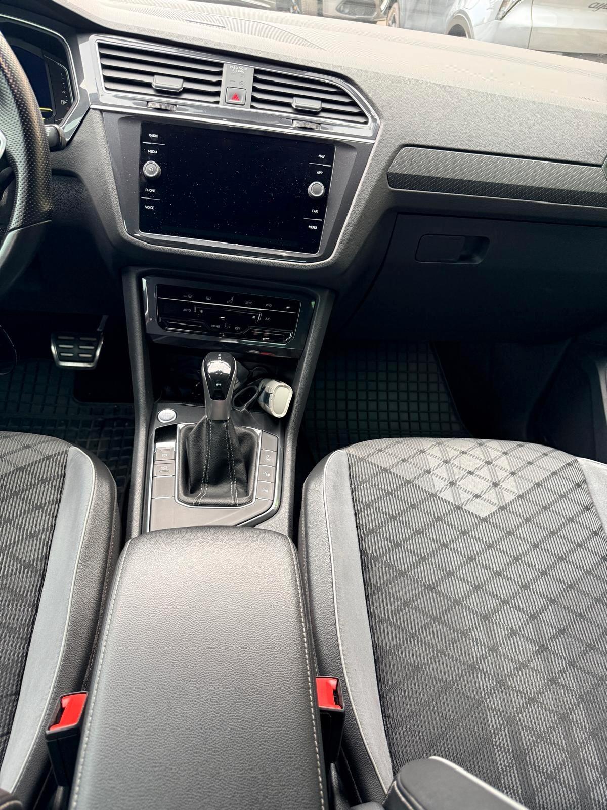 Volkswagen Tiguan 2.0 TDI 150 CV SCR DSG R-Line