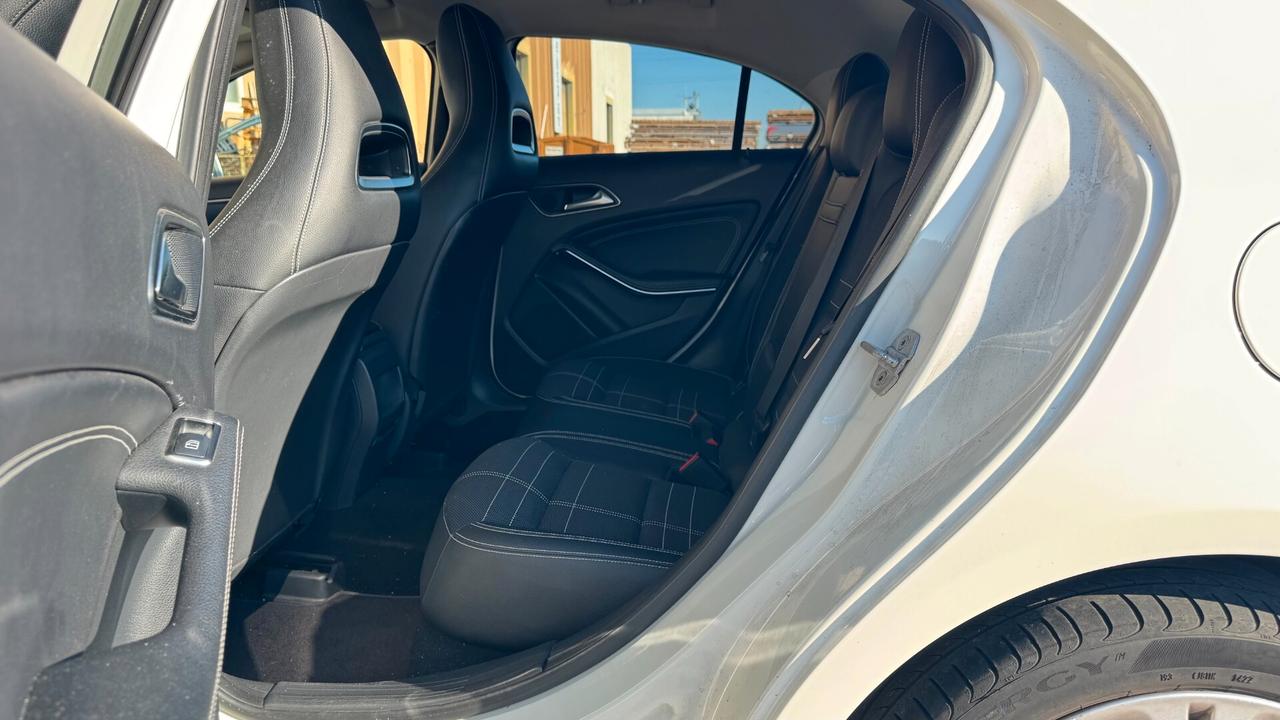 MERCEDES A 200 CDI 136CV- 2014