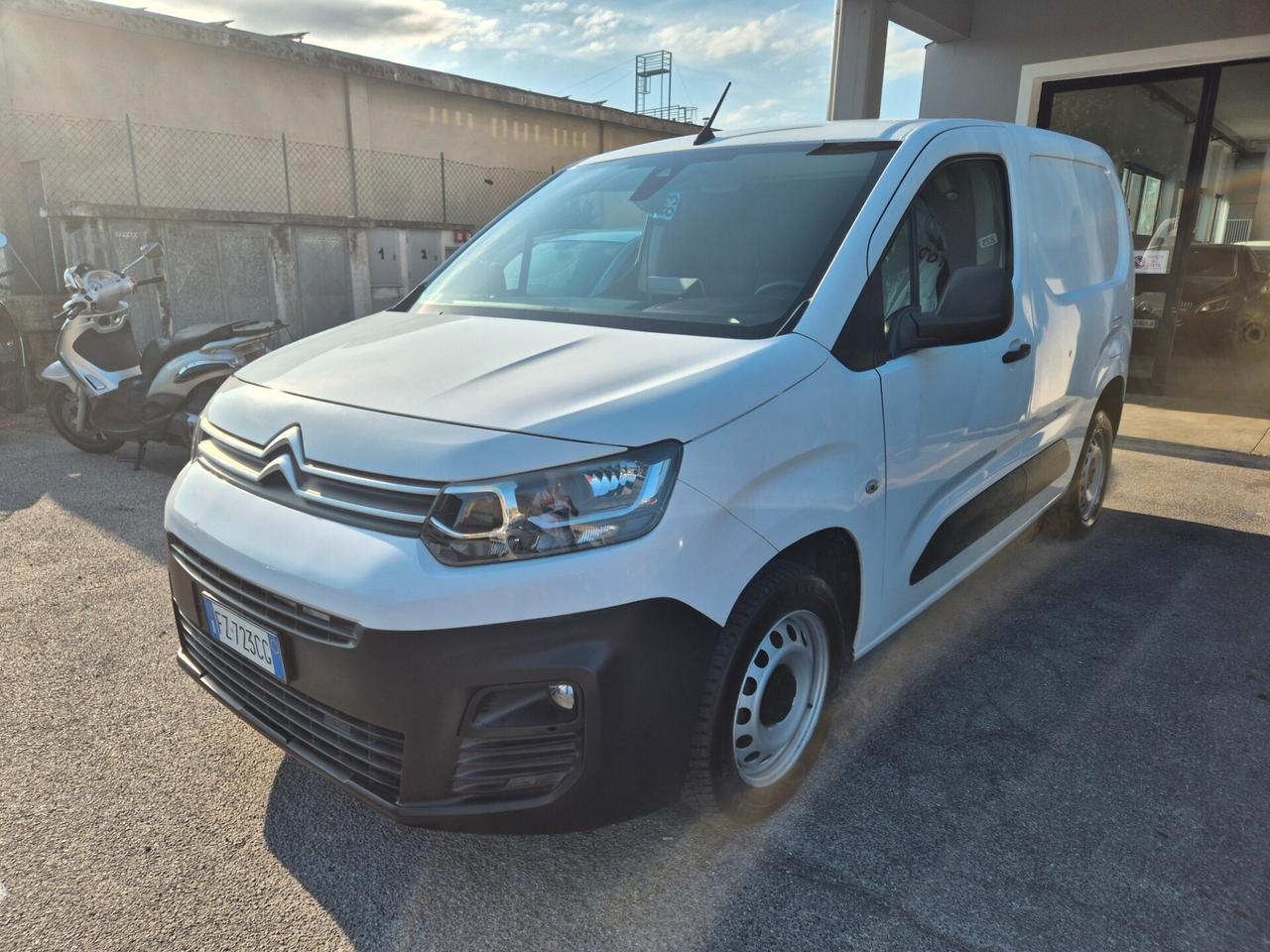 Citroen Berlingo BlueHDi 130 S&S Van M Club