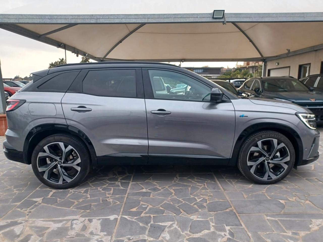 Renault Austral 1.2 E-Tech full hybrid Iconic Esprit Alpine 200cv