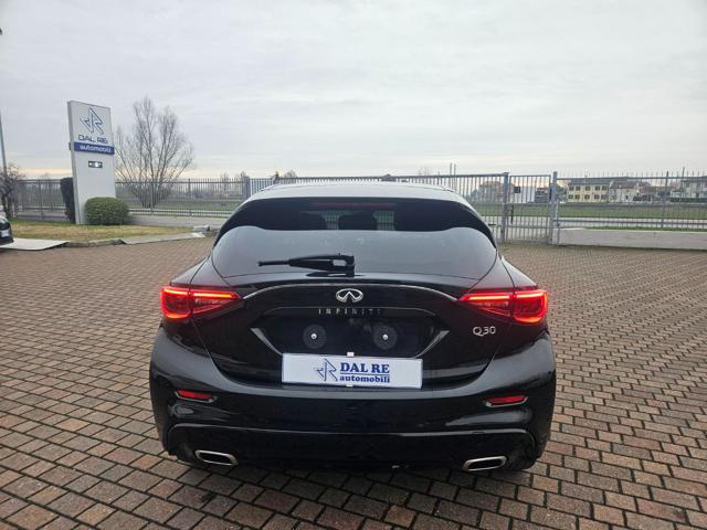 INFINITI Q30 PREMIUM