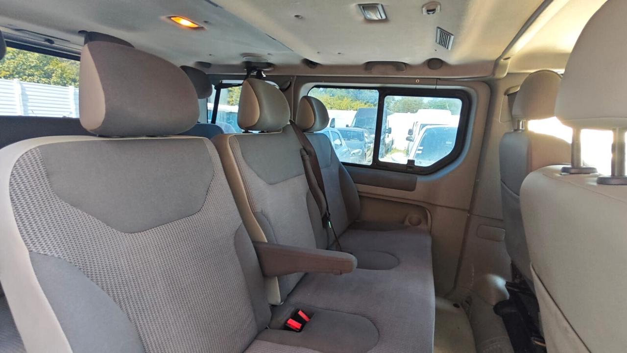 Opel Vivaro 29 2.5 CDTI/135CV PL-TN Combi Tec.