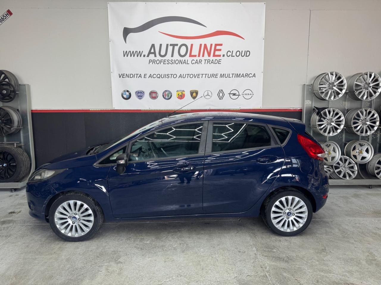 Ford Fiesta 1.2 Benzina 5Porte ADATTA NEOPATENTATI