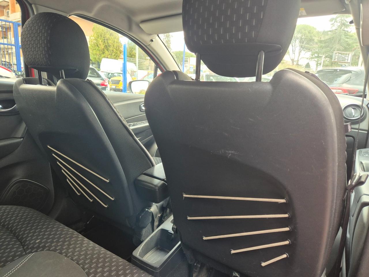 Renault Captur dCi 8V 110 CV Start&Stop Energy Initiale Paris