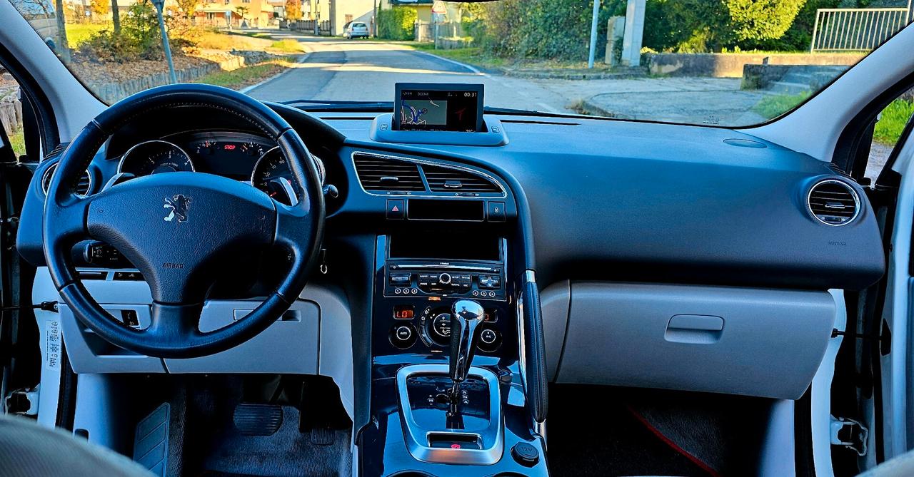 Peugeot 3008 1.6 HDi 110CV cambio robotizzato Premium