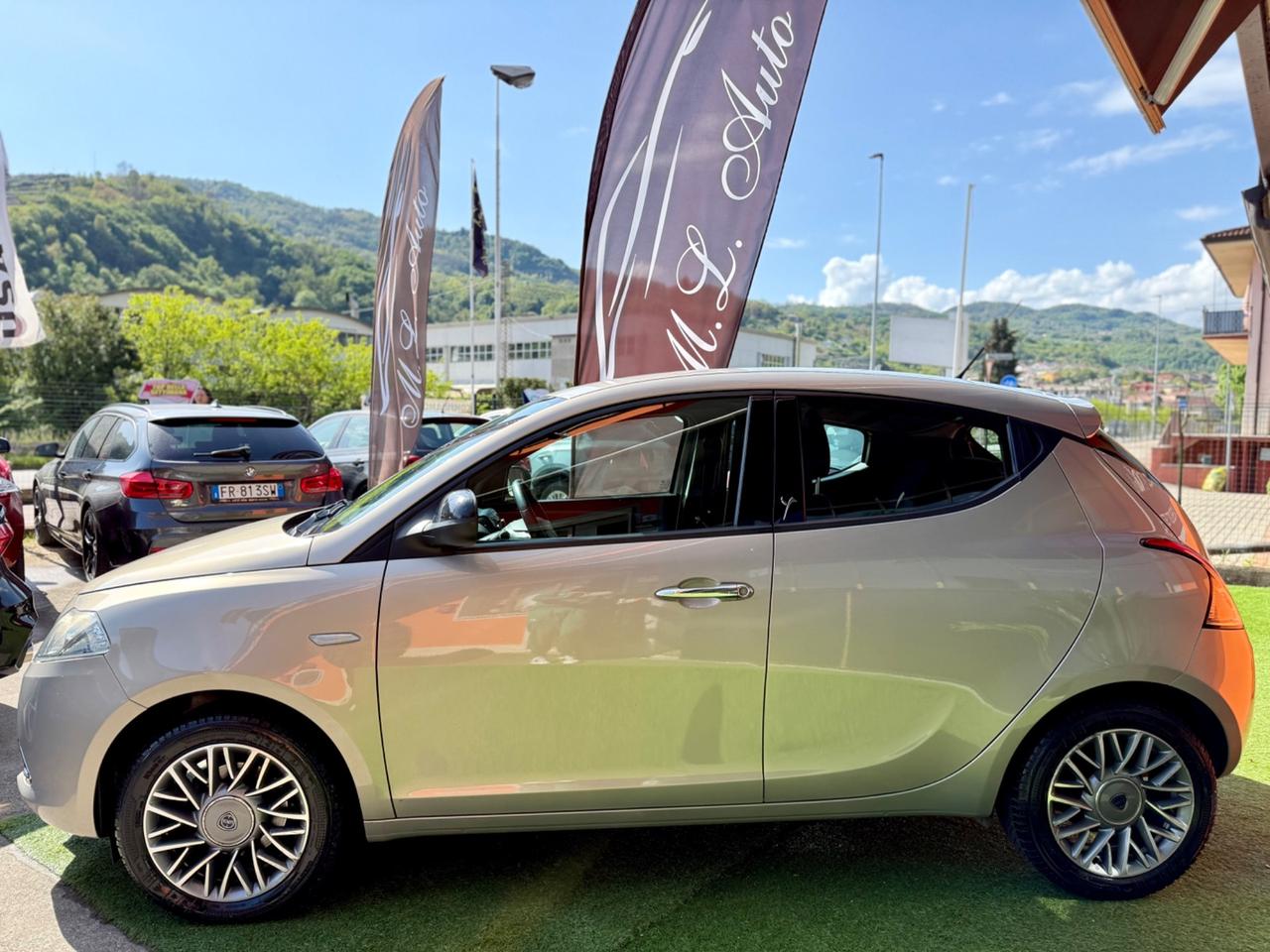 Lancia Ypsilon 1.2 69 CV 5 porte S&S Platinum