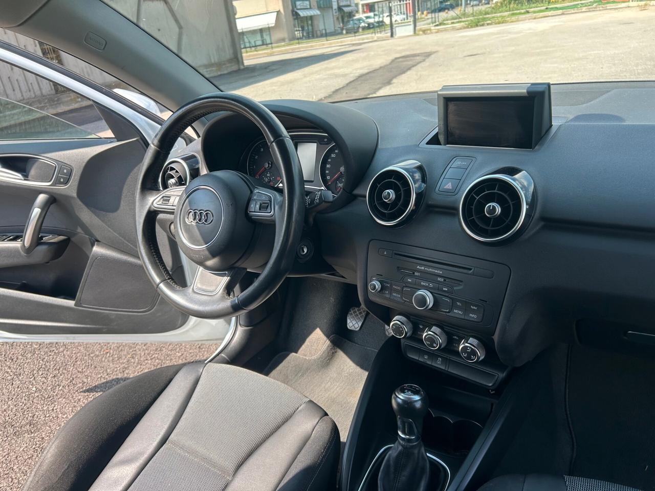 Audi A1 1.2 TFSI Ambition unico proprietario Sportback ok neopatentati 5 porte