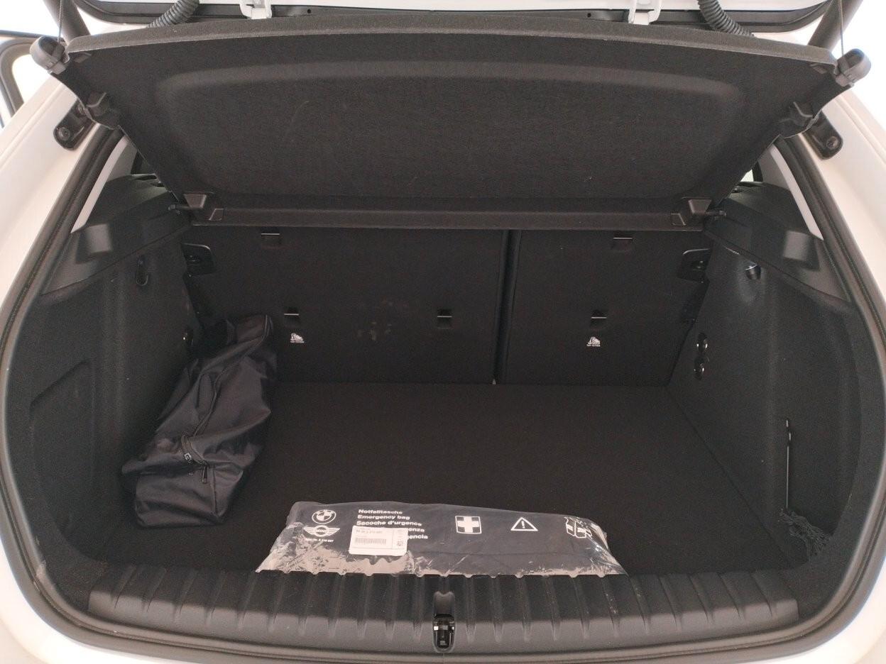 BMW 118d Business Advantage auto - TETTO APRIBILE - IVA ESPOSTA