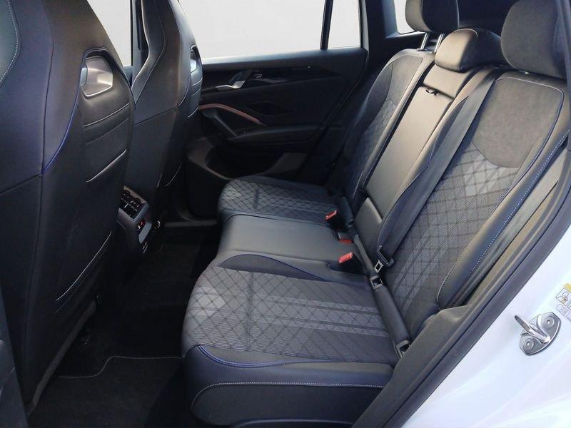 Volkswagen Tiguan 2.0 TDI 150 CV EVO SCR DSG Nuovo Modello R-Line 19" Camera
