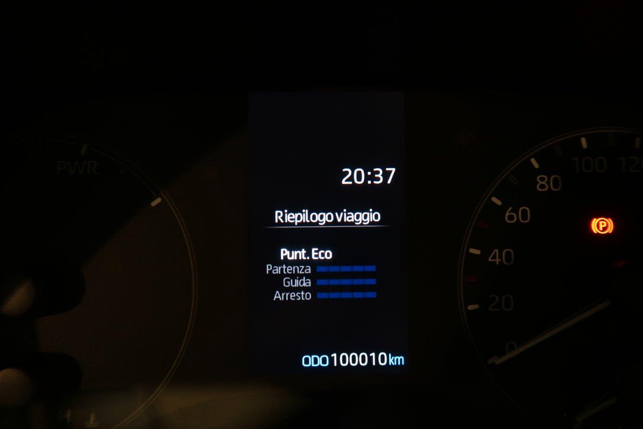 Toyota Yaris 1.5h Business # TELECAMERA # CAMBIO AUT #