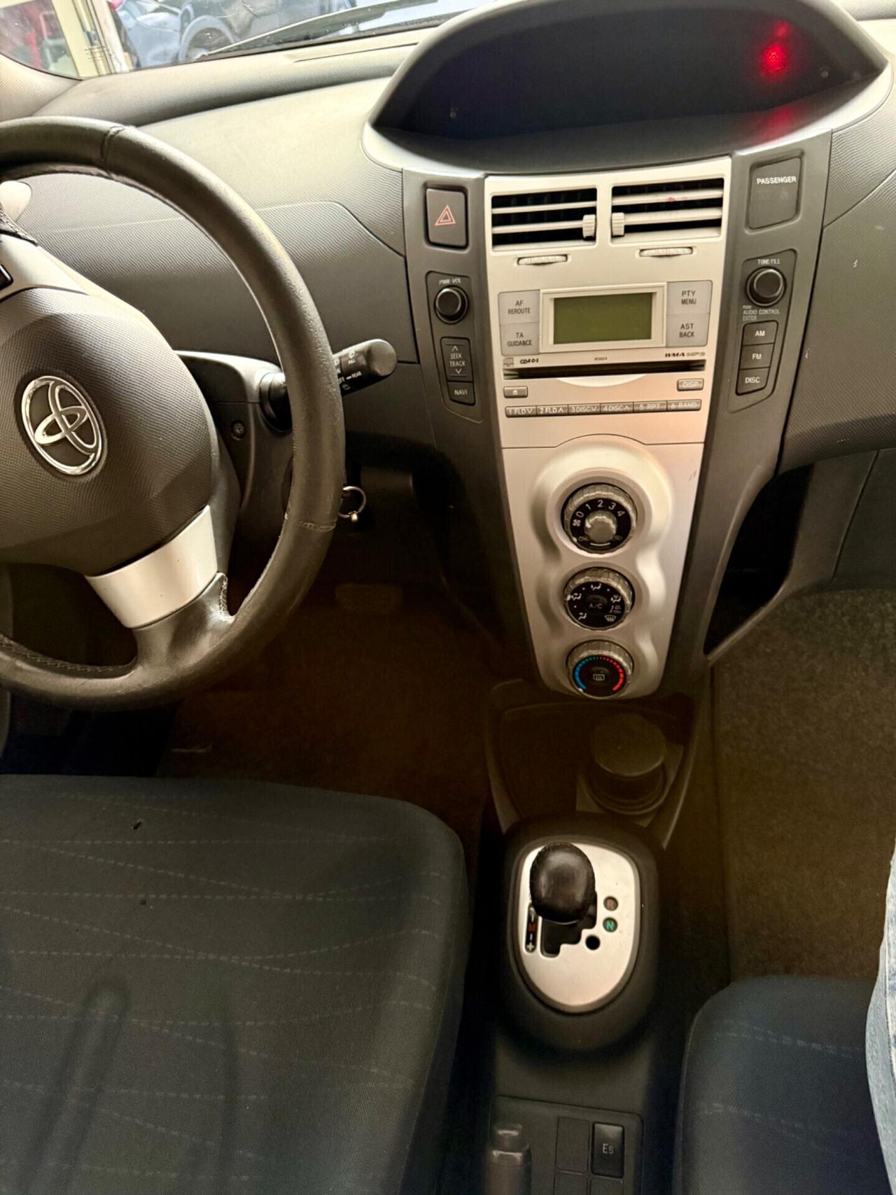 Toyota Yaris 1.4 D-4D 3 porte cambio automatico