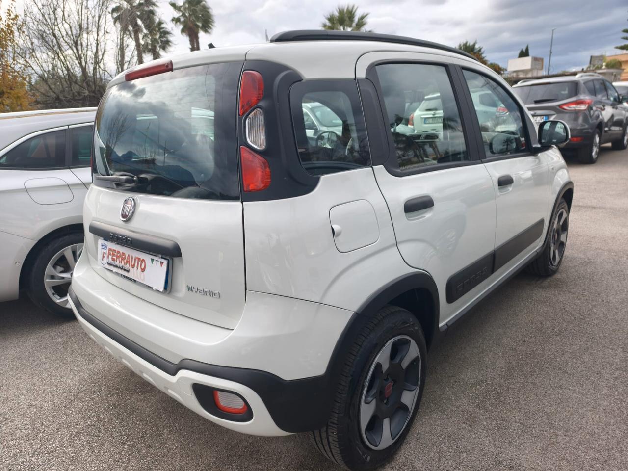 FIAT PANDA HYBRID CITY CROSS