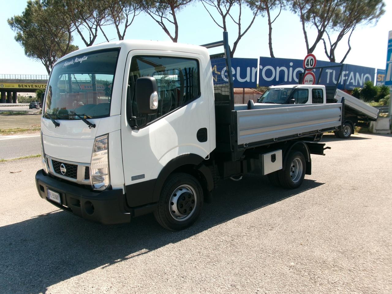 Nissan Cabstar NT400 35-12 2.5 120CV E5 RIBALTABILE TRILAT 134000 KM TAGLIANDATO