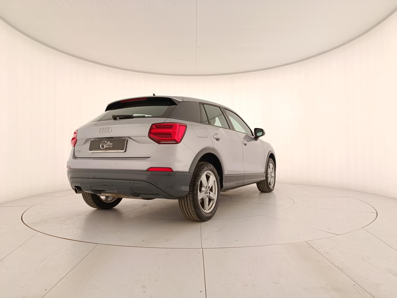 AUDI Q2 1.0 tfsi Business