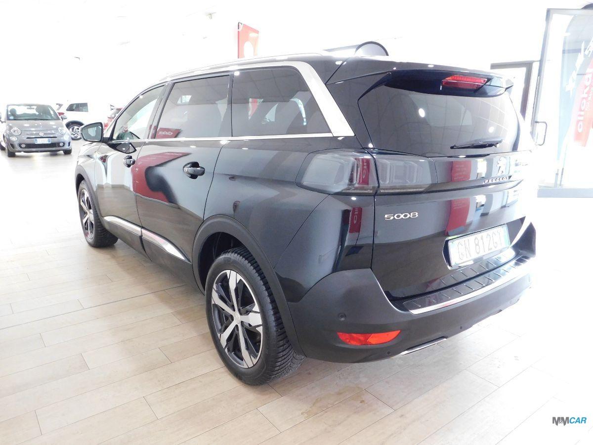PEUGEOT - 5008 - BlueHDi 130 S&S EAT8 GT
