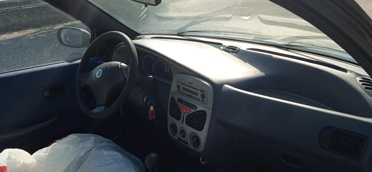 Fiat Strada 1.9 JTD Pick-up
