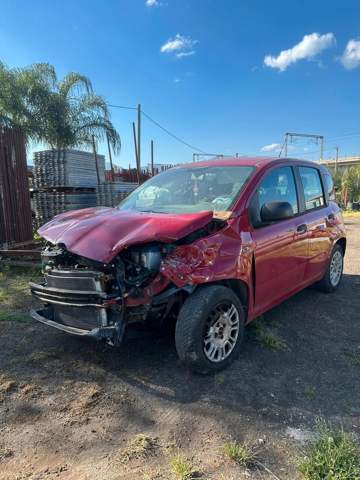 Fiat Panda 2016 1.2 - Easy - SINISTRATA -