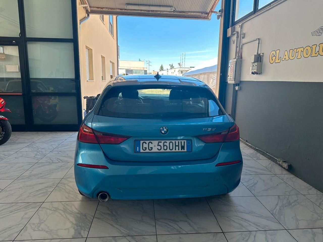 Bmw 116 116d 5p. Business Advantage