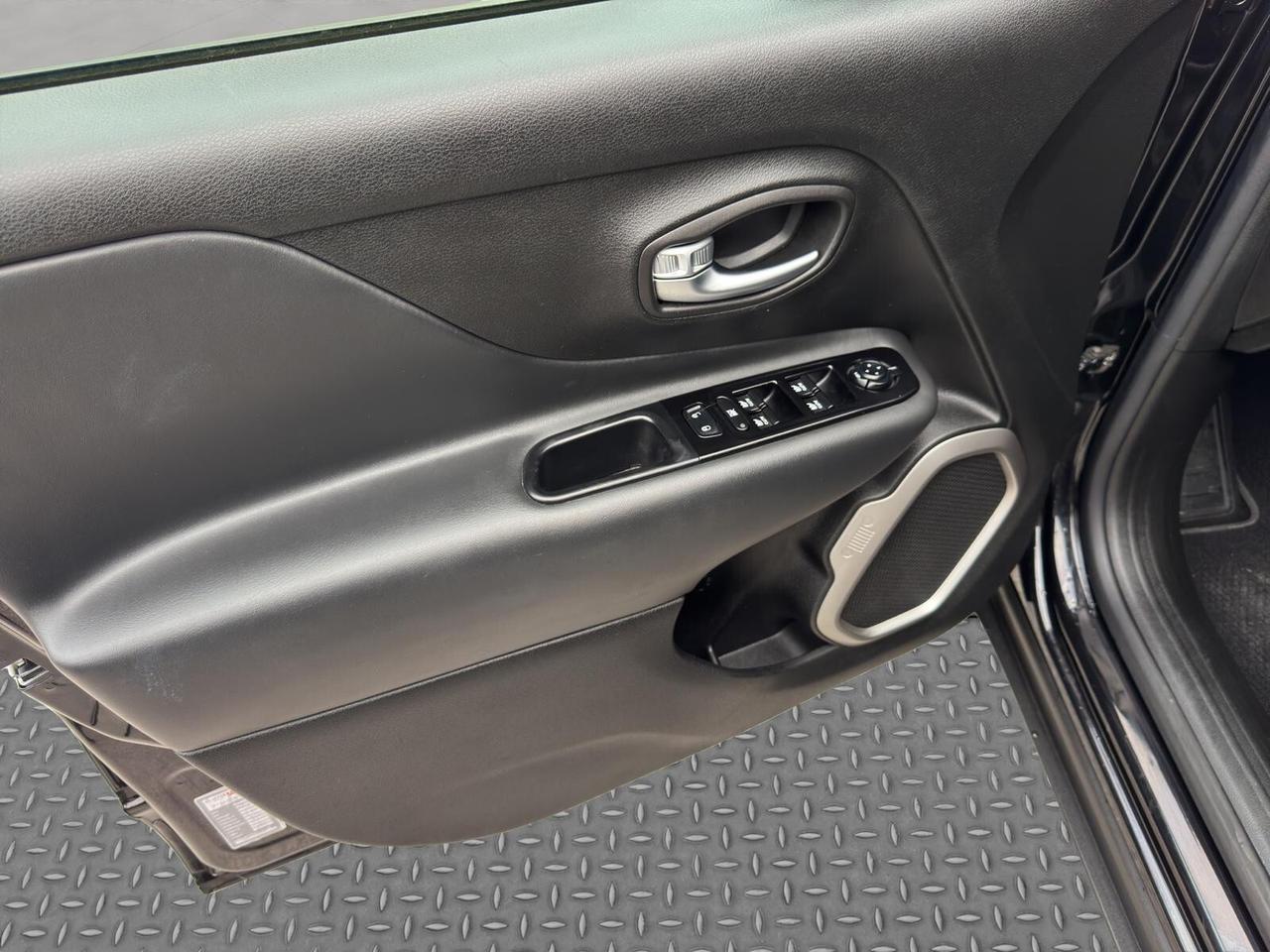 Jeep Renegade 1.3 4xe 190cv 80th Anniversary automatica 2021