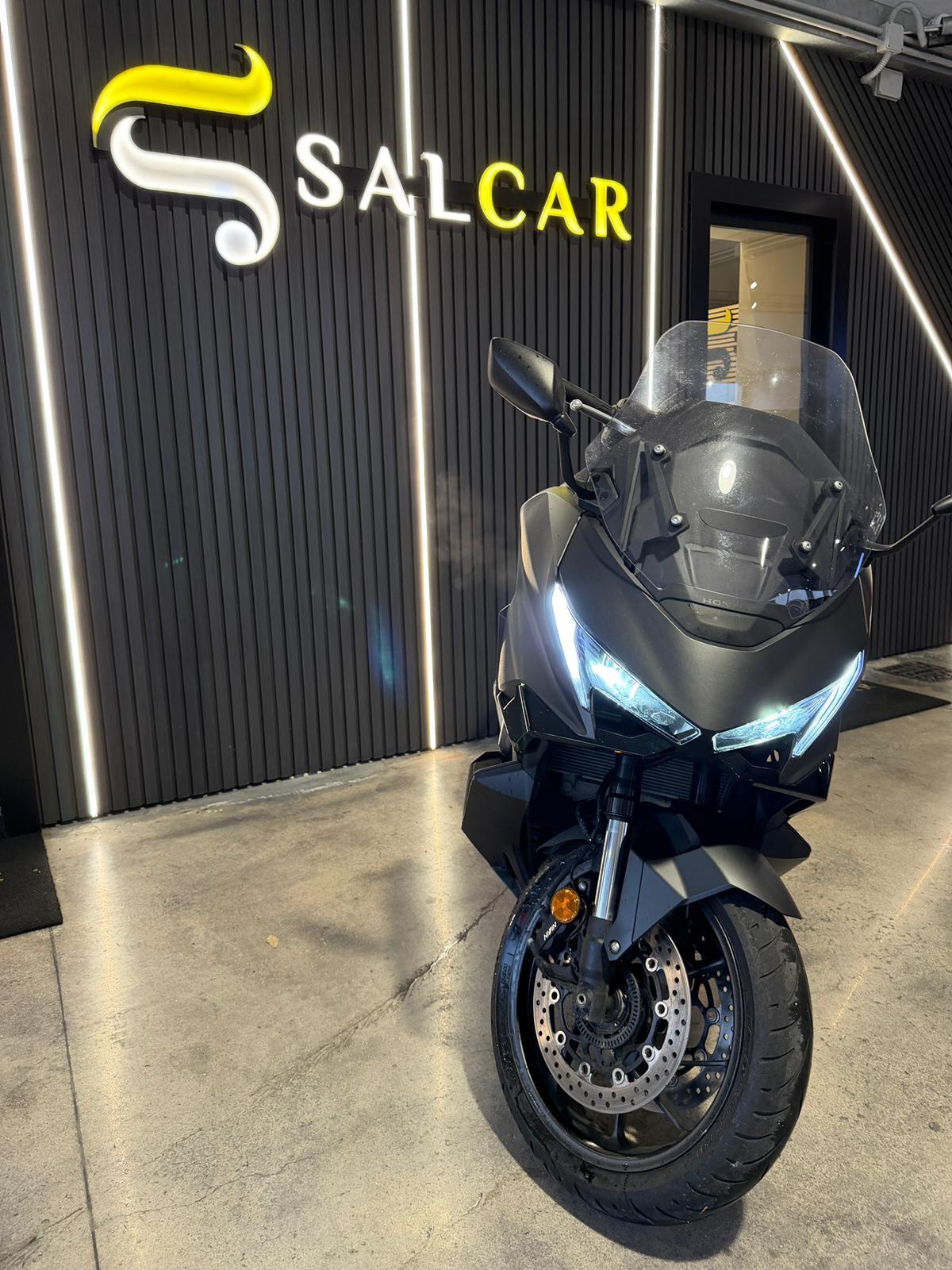 Honda Forza 750 2025