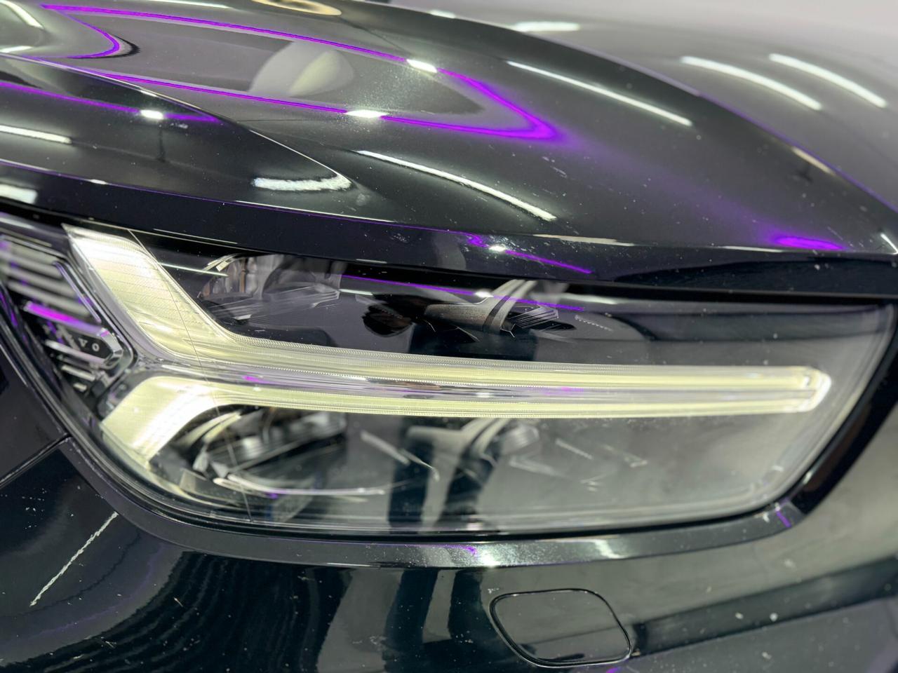 Volvo XC40 D4 AWD Geartronic Momentum