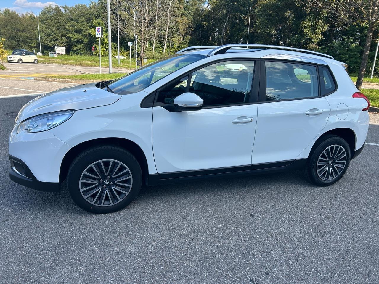 Peugeot 2008 PureTech 82 Allure *Neo patentati *