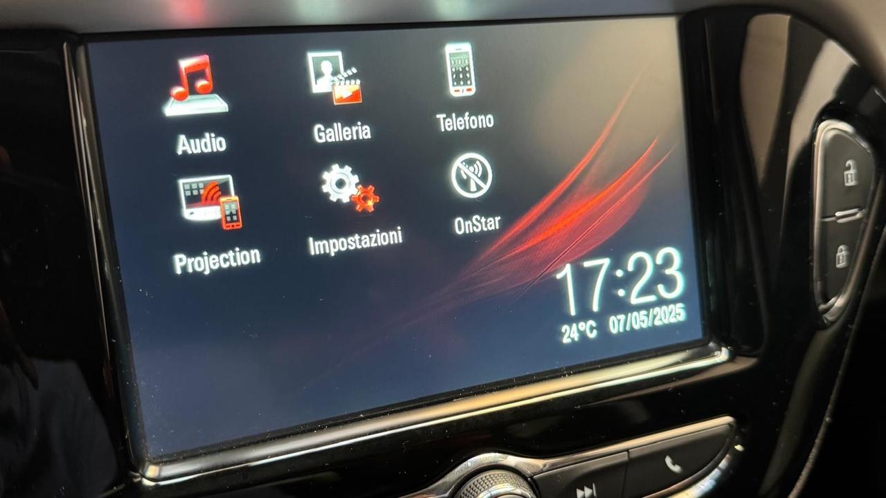 Opel Adam Rocks 1.2 70 CV