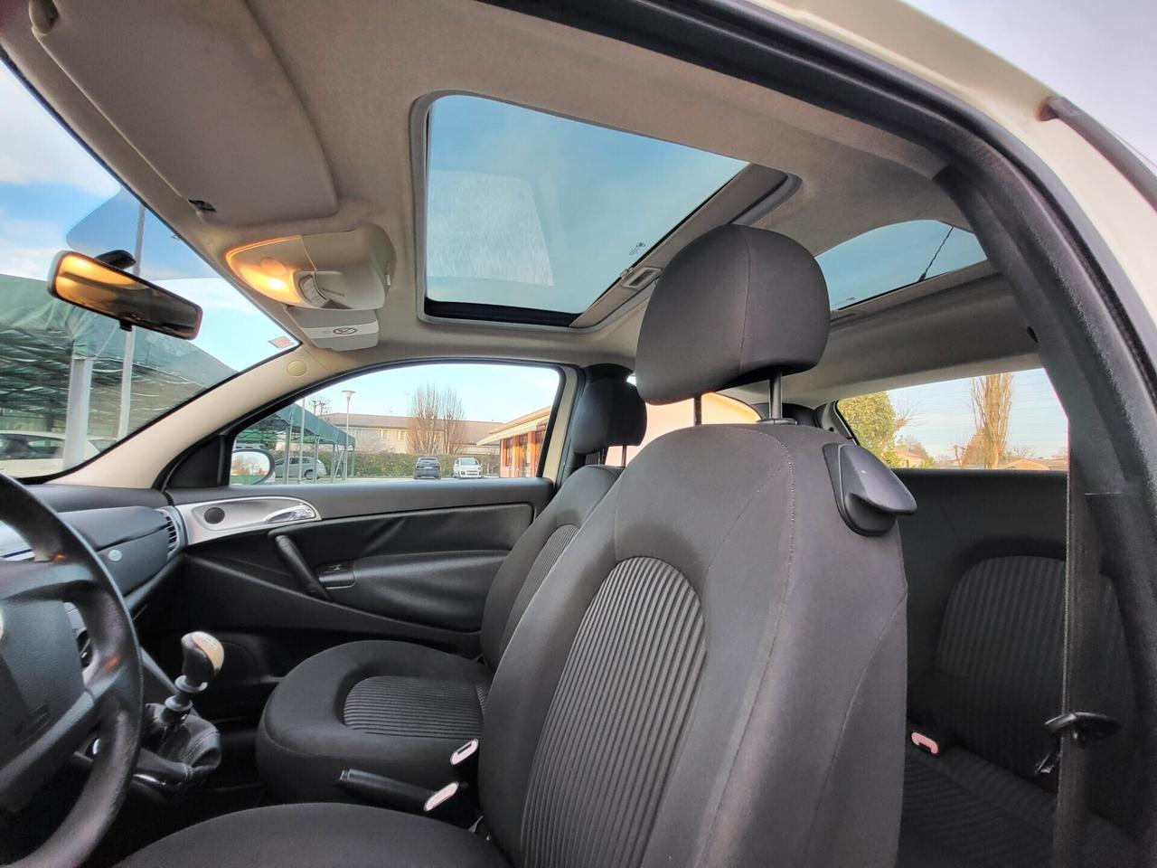 Lancia Ypsilon 1.4 Platino Ecochic GPL