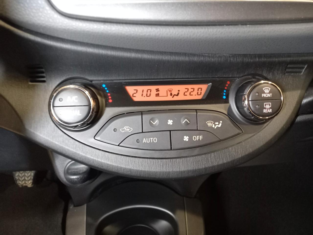 Toyota Yaris 1.0 5 porte Lounge 60.000 Km