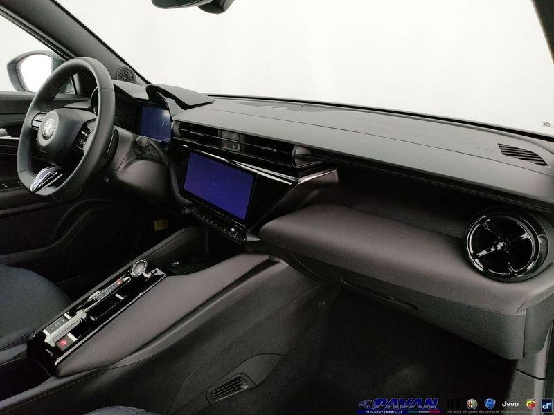 Alfa Romeo Junior Hybrid 145cv TECHNO Speciale