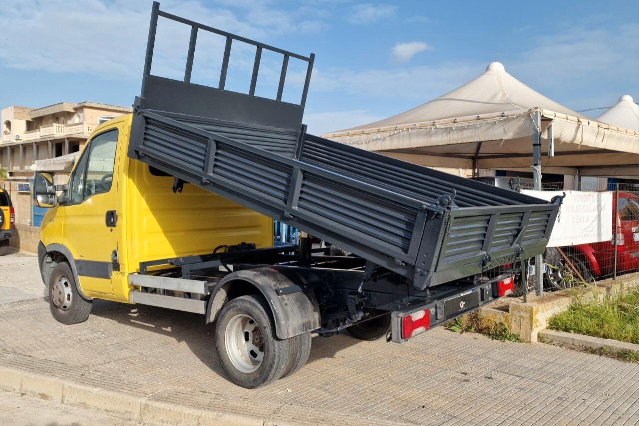 Iveco Daily 35c12 Ribaltabile Trilaterale