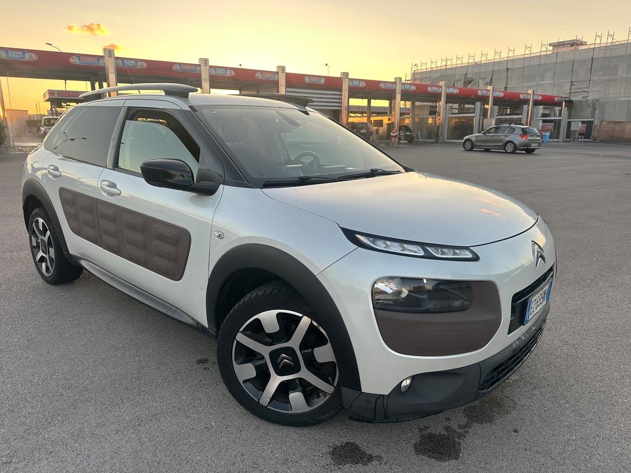 Citroen C4 Cactus BlueHDi 100 Shine