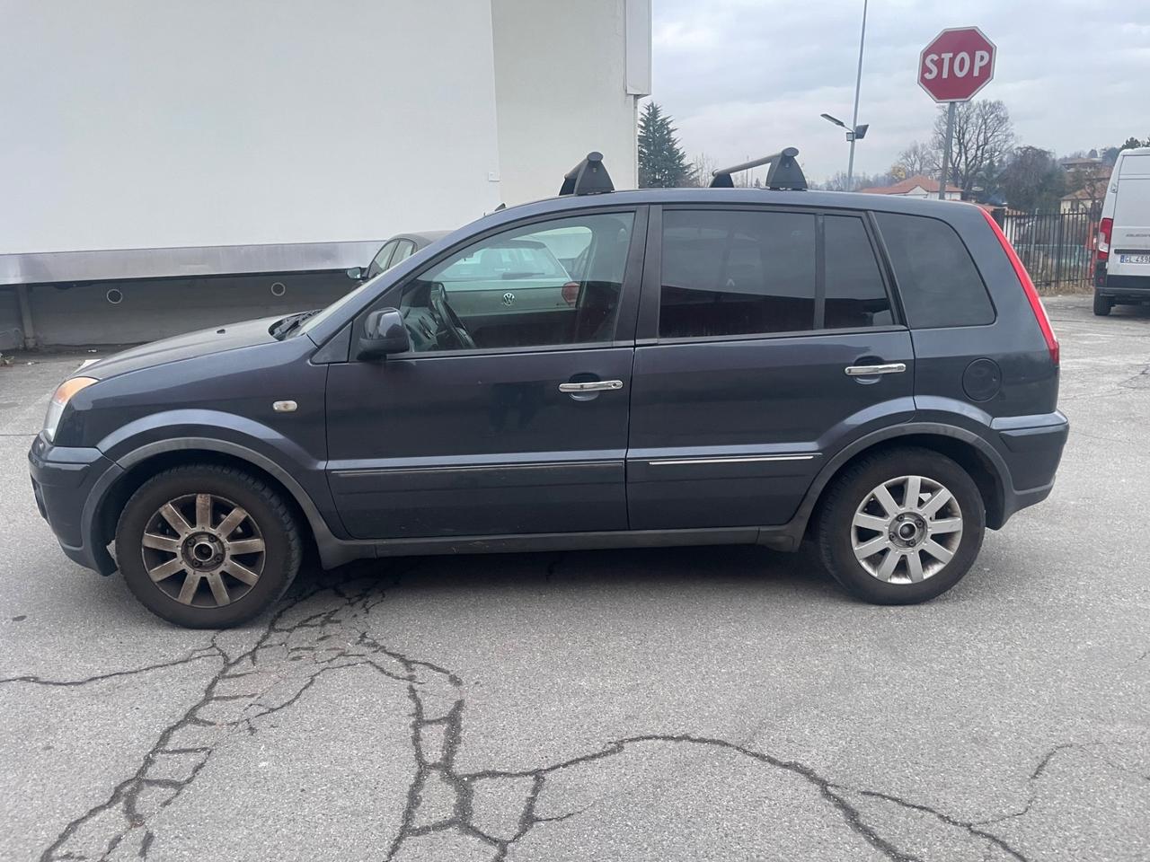 Ford Fusion UAV 1.4 16V 5p.