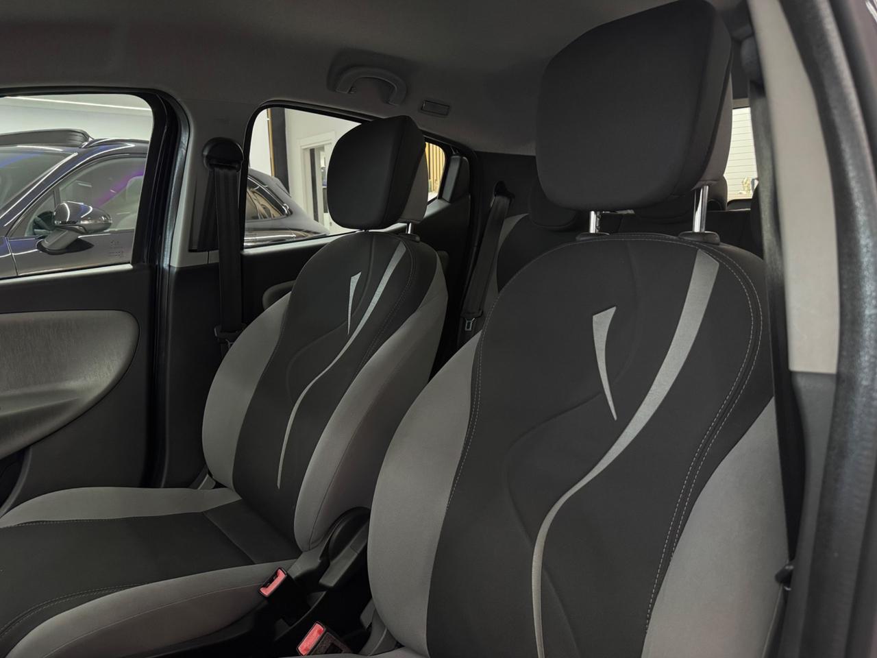 Lancia Ypsilon 1.2 GPL Ecochic Gold