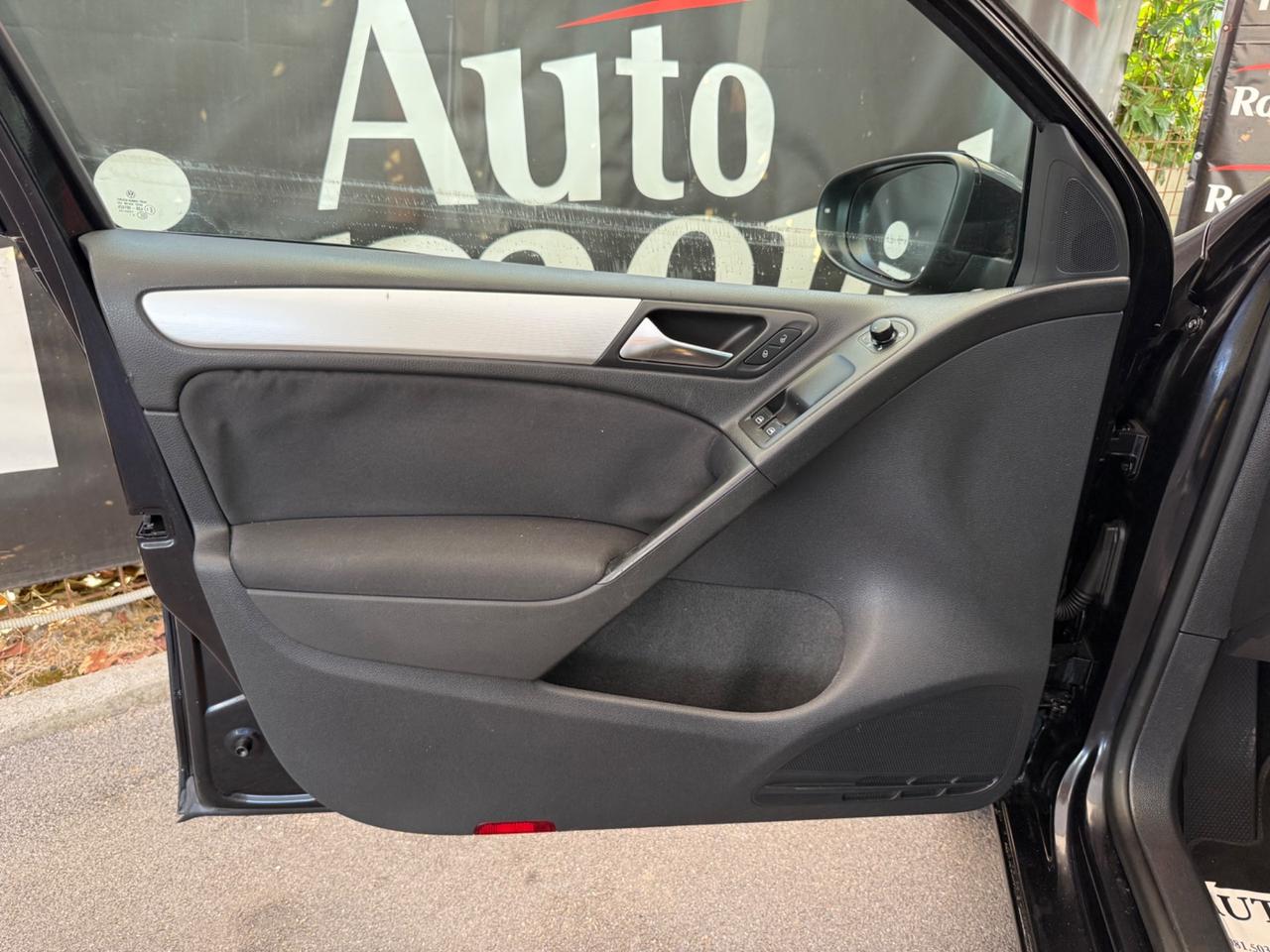 Volkswagen Golf 1.6 TDI DPF DSG 5p. Highline