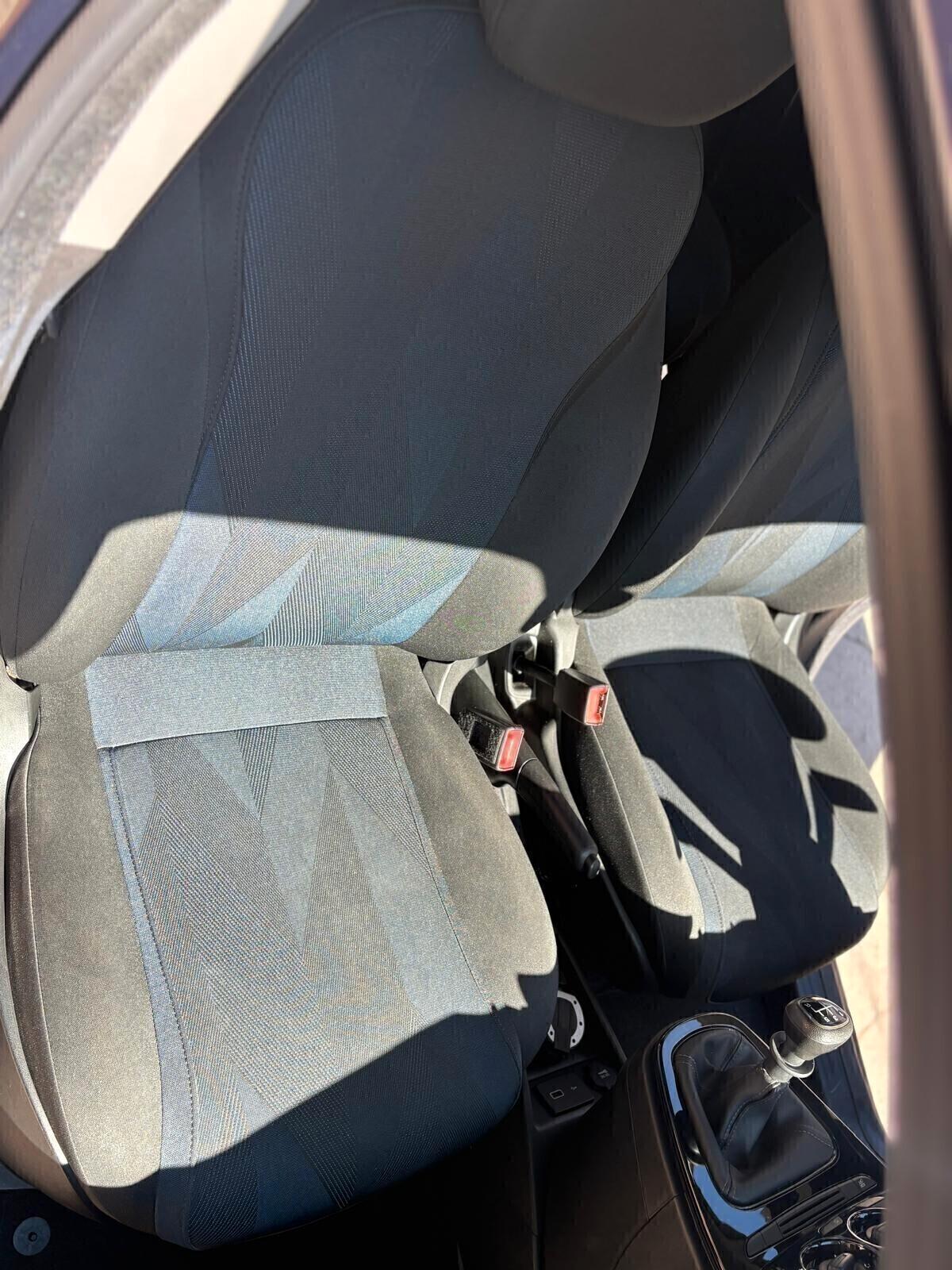 Lancia Ypsilon 1.2 69 CV per neopatentati