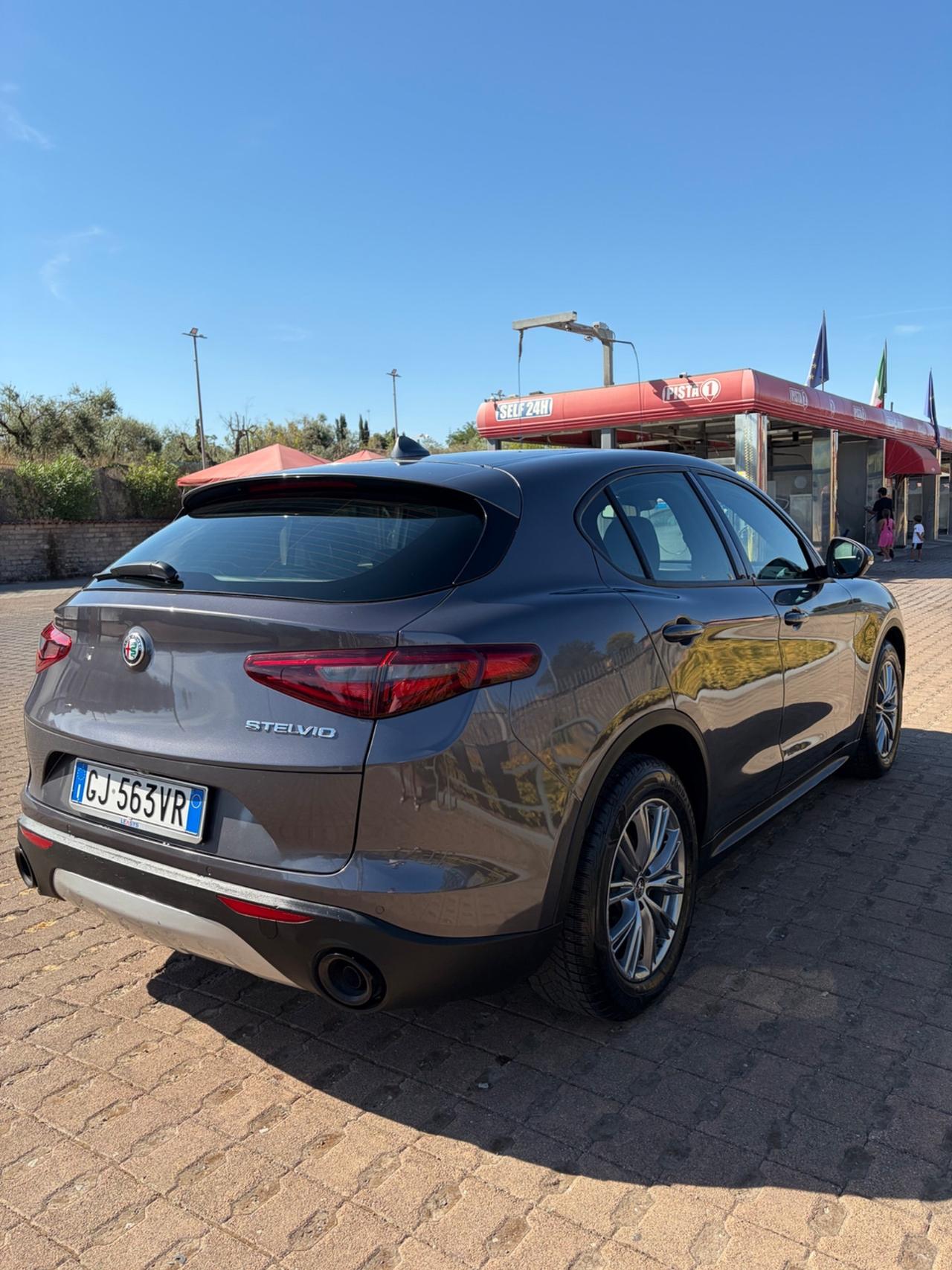 Alfa Romeo Stelvio 2.2 Turbodiesel 160 CV AT8 RWD Super Business UNIPRO