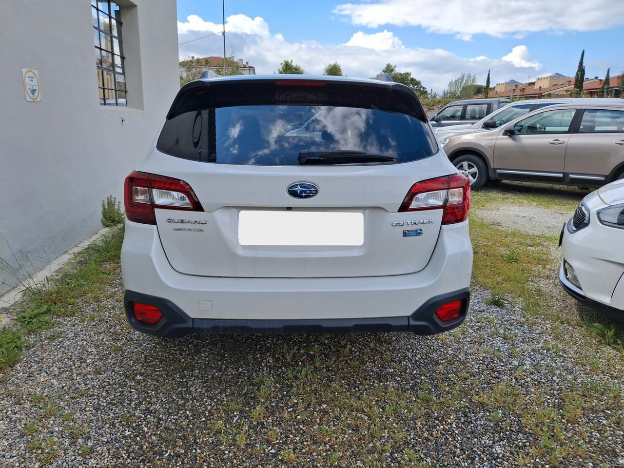 Subaru OUTBACK 2.0d Lineartronic Unlimited