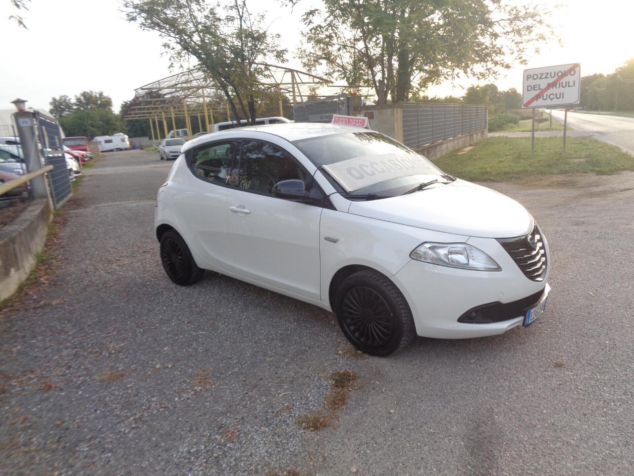 Ypsilon 1.3 MJT 16V 95 CV 5 porte motore nuovo km0