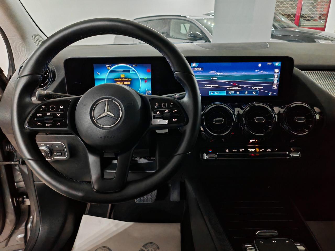 Mercedes-benz GLA 180d navig cam led 2022
