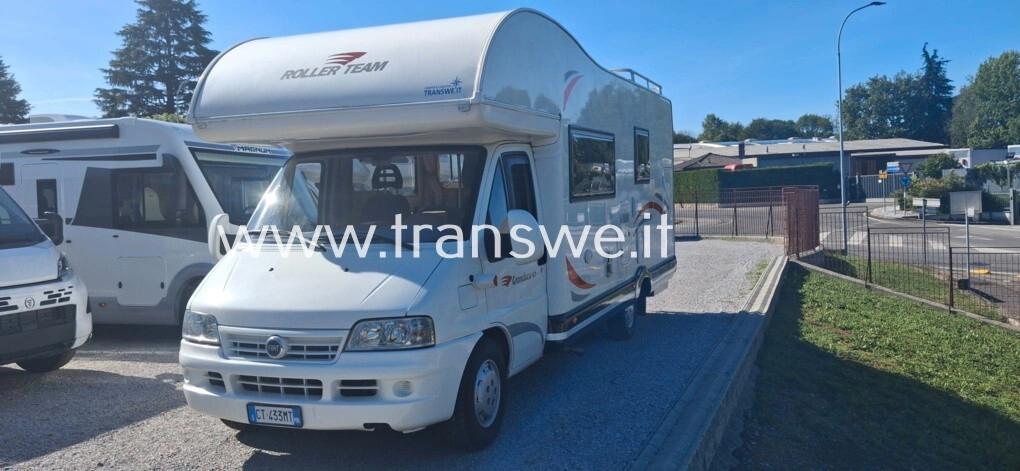 Roller Team Autoroller 67 mansardato con letti a castello