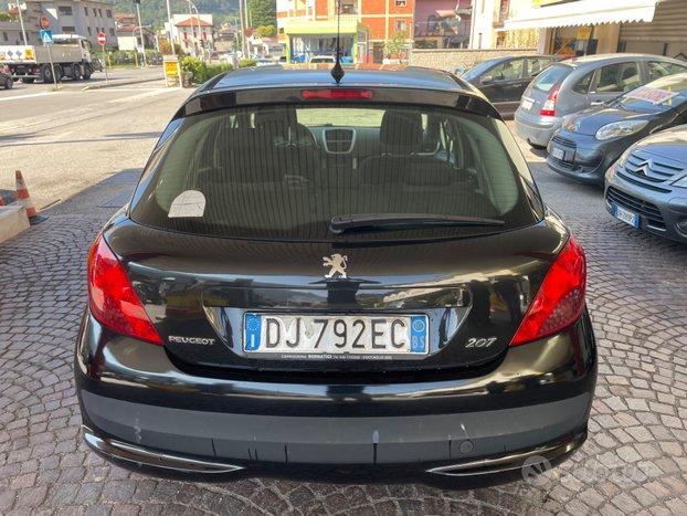 Peugeot 207 1.4 8V 75CV 5p. ONE Line