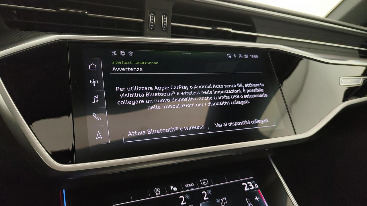 AUDI RS6 Avant 4.0 mhev performance quattro tiptronic