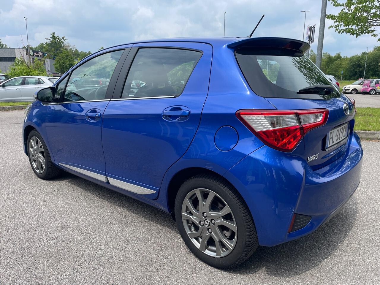 Toyota Yaris 1.0 5 porte*Neopatentati*Cerchi*
