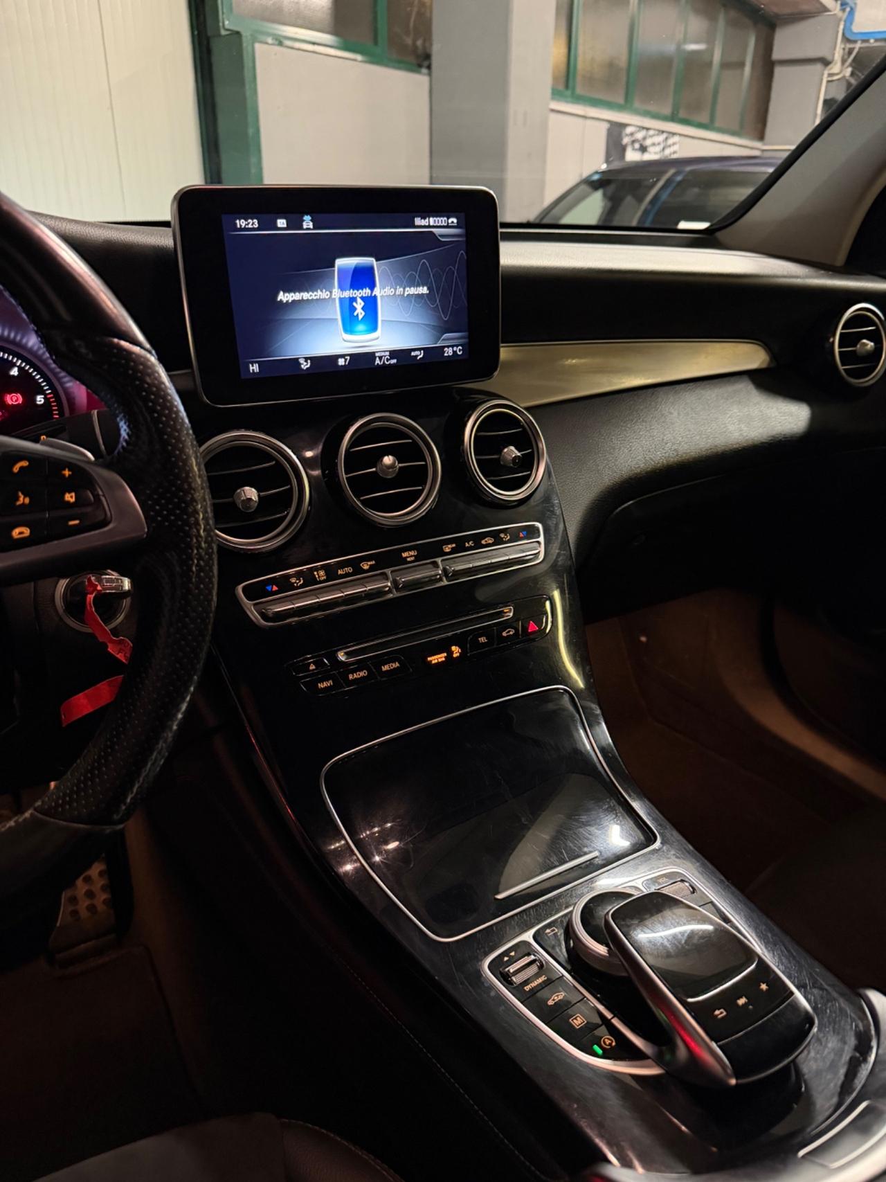 Mercedes-benz GLC 250d PREMIUM EU6B 4MATIC FULLOPT KMCERT GARANZ