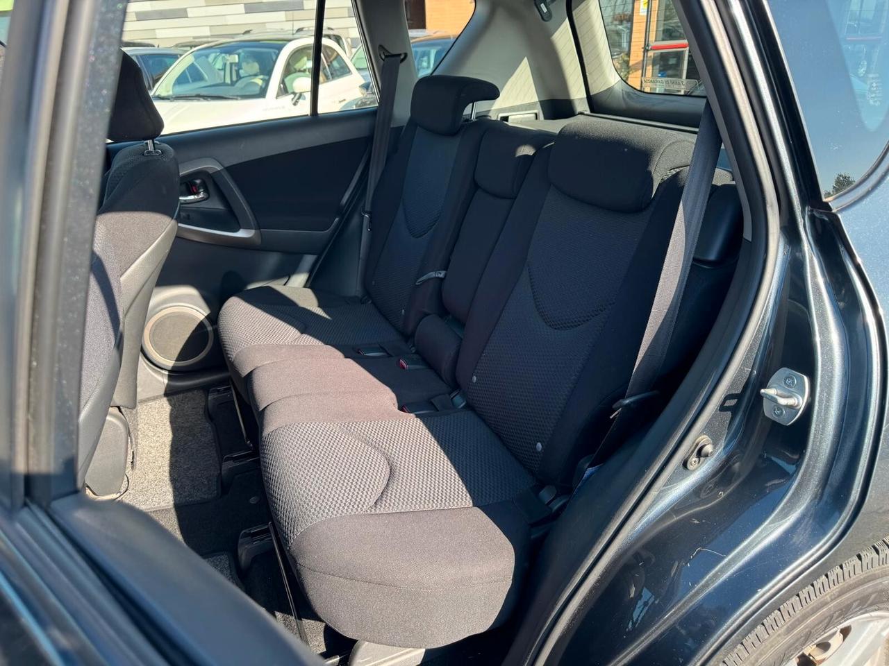 Toyota RAV 4 2.2 D-4D 136CV 5P LUXURY 2006